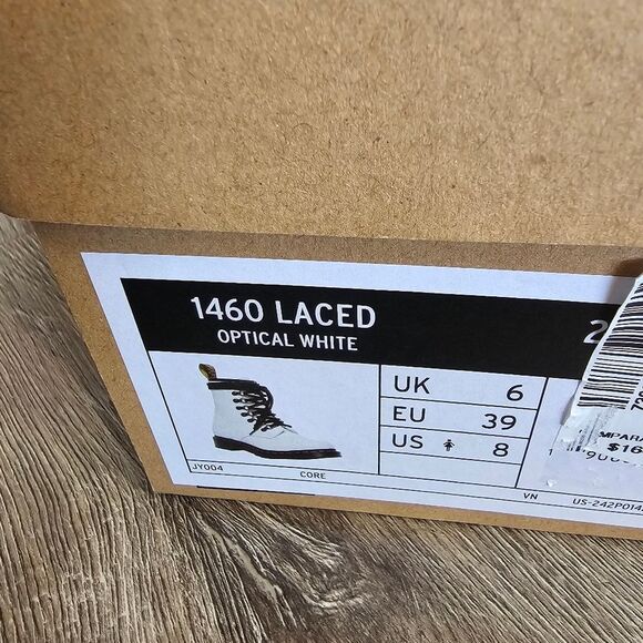 White Size 8 Doc Martens Dr.Martens with Bouncing Soles Leather New - Picture 2 of 9